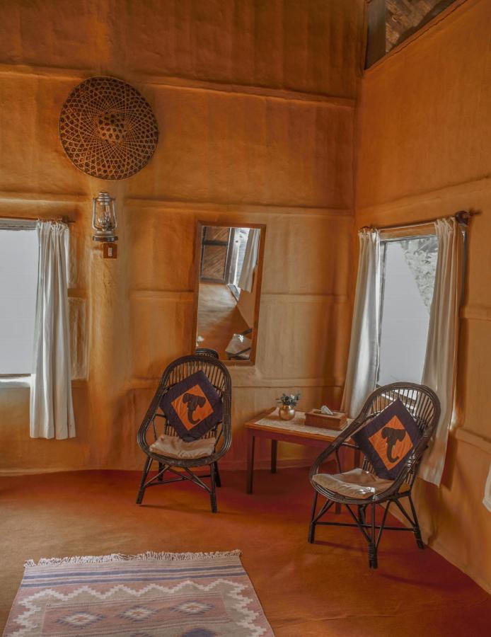 Tiger Tops Karnali Lodge Bardiya Exterior photo