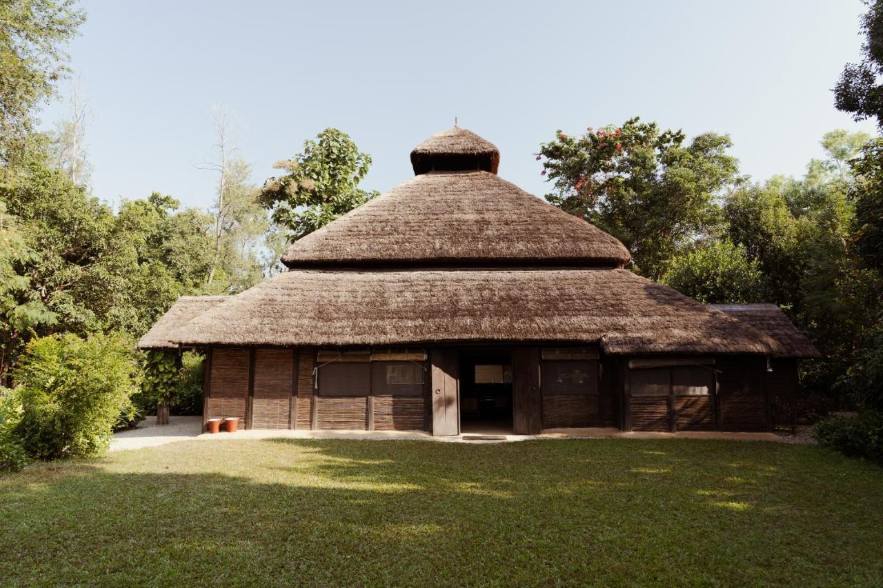 Tiger Tops Karnali Lodge Bardiya Exterior photo
