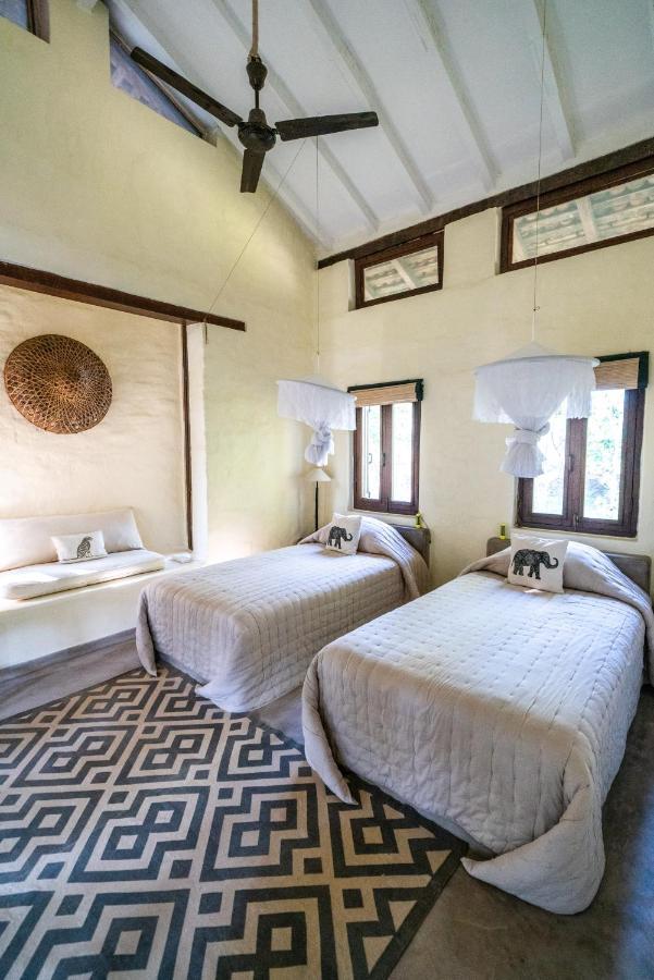 Tiger Tops Karnali Lodge Bardiya Exterior photo