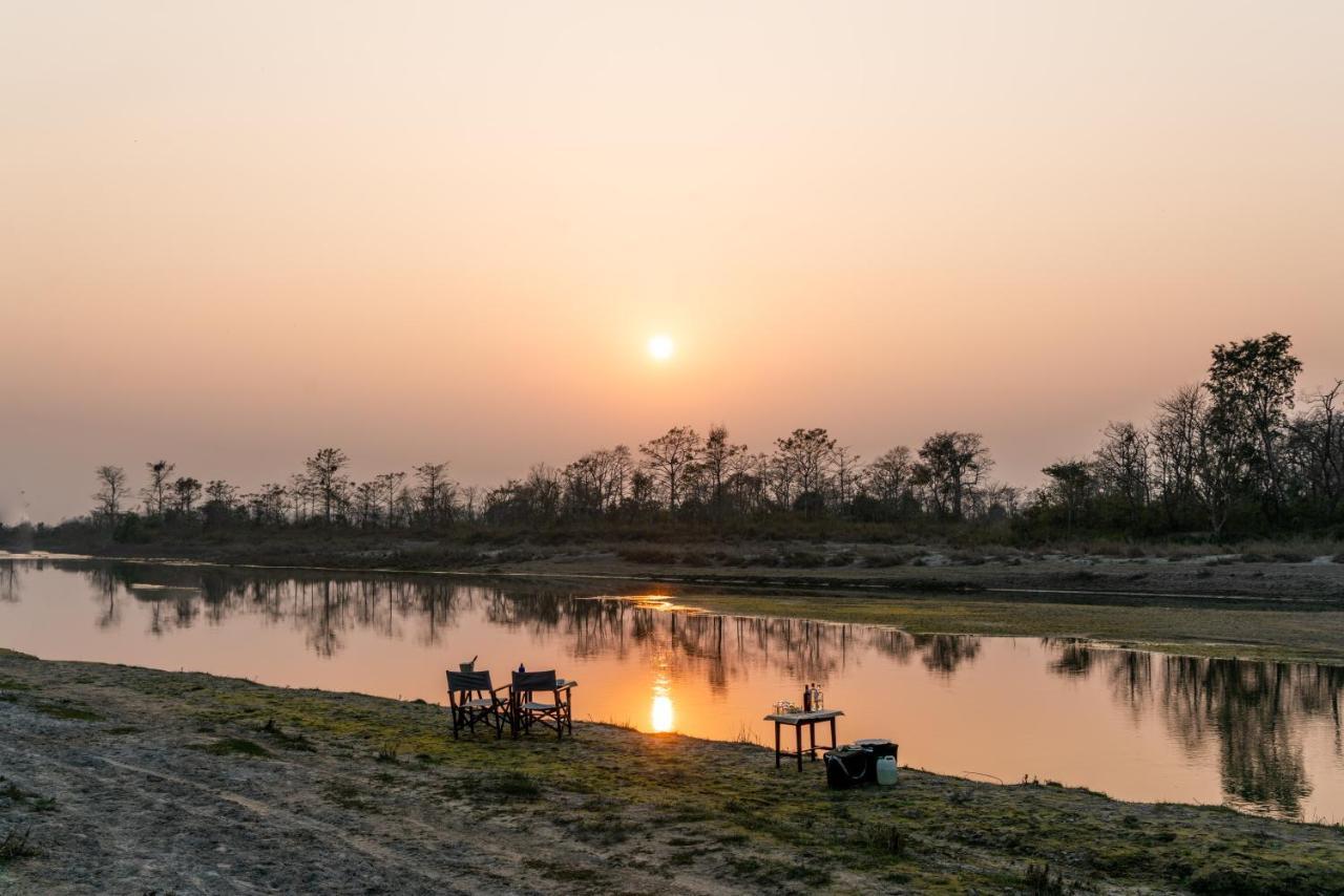 Tiger Tops Karnali Lodge Bardiya Exterior photo