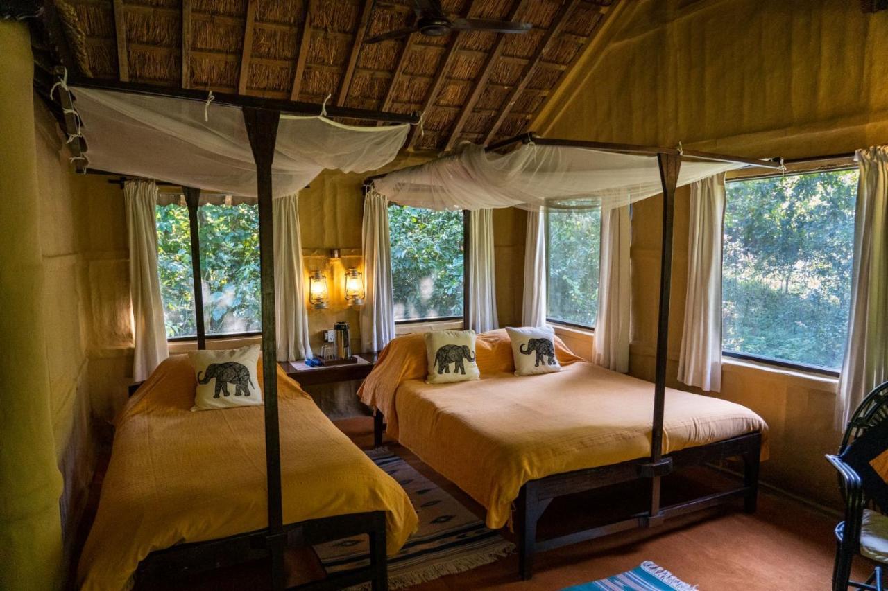 Tiger Tops Karnali Lodge Bardiya Exterior photo